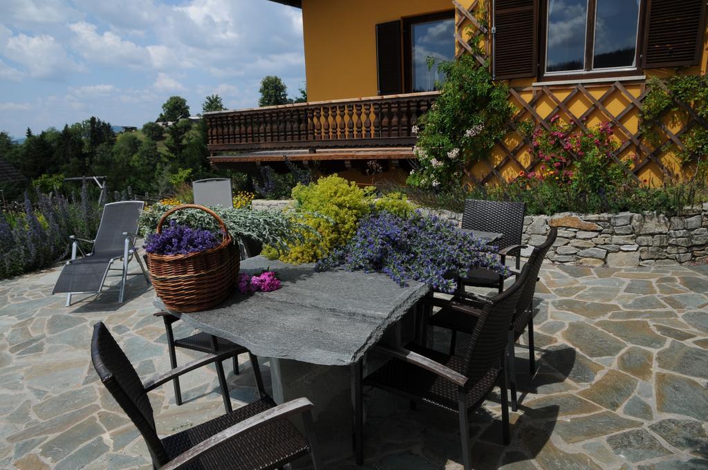 Sulamith Ferienhaus Mit Garten Санкт Катрайн ам Офенег Екстериор снимка